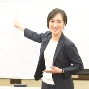 内田 明子